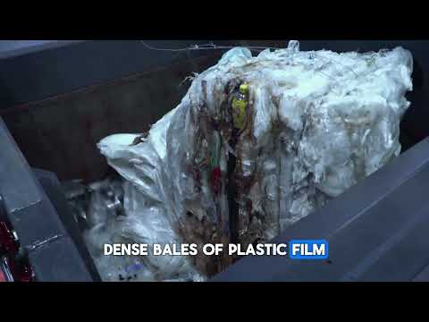 Het verpletteren van balen met dichte folie: proefdraai met een shredder met één as