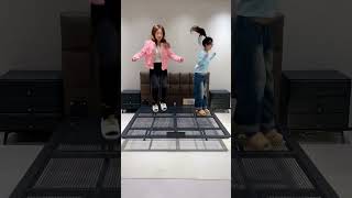 The steel frame floating bed I bought online has arrived. It is very easy to install.