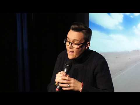 BIANCA RYAN at Camden Area Open Mic UK Music competition