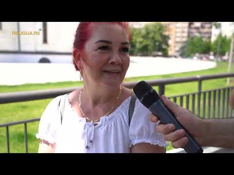 POJASU BOGORIDICE NE TREBA PRILAZITI PREKO REDA: Evo &scaron;ta kažu vernici koji čekaju satima u redu