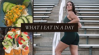 VLOG 1: What I Eat In A Day + Workout With Me
