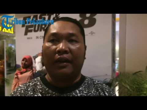 Antrean penonton fast and furious 8 mengular di bioskop di pekanbaru