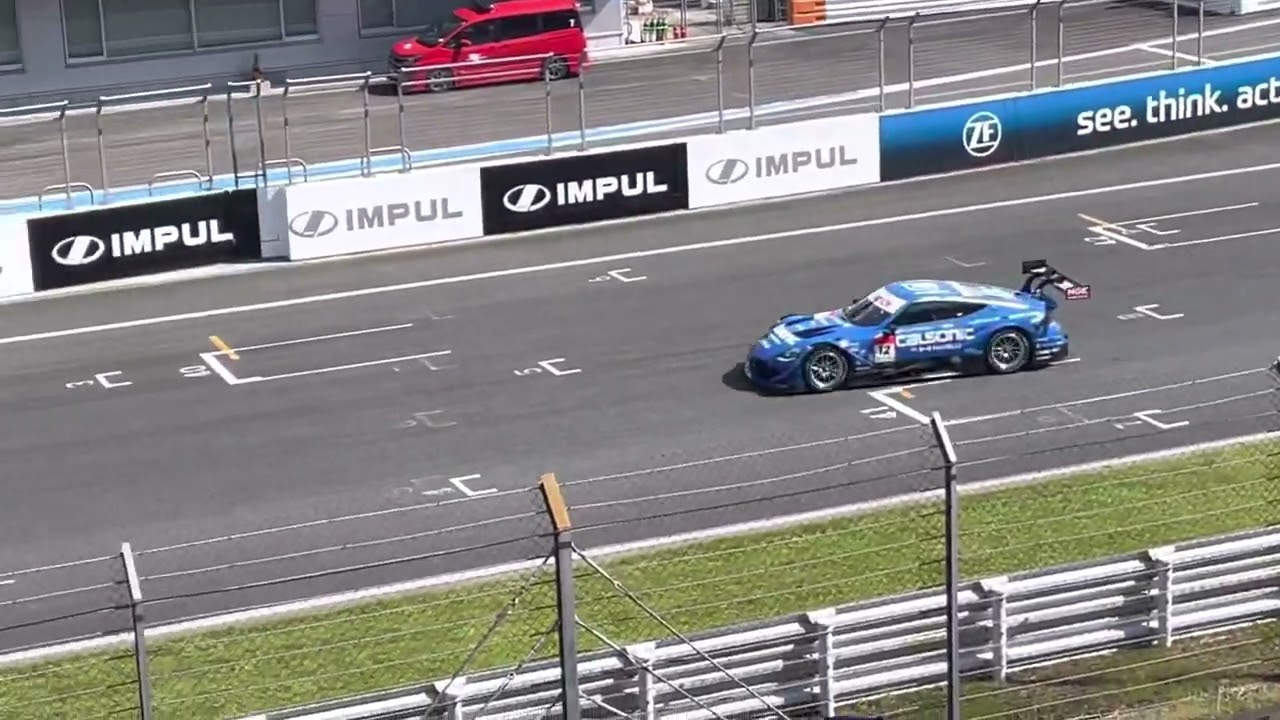 スーパーGT 第二戦 富士スピードウェイ フォーメーションラップ