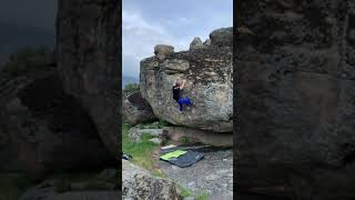 Video thumbnail of Biceps Game, 8a. Castillo de Bayuela