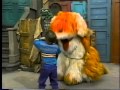 Sesame Street Linda Loses Barkley