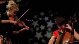 Moulettes - "Assault"