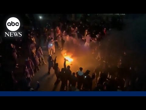 Iran protests continues as Trump renews warning of possible US intervention