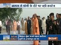 Yogi Adityanath reaches Agra
