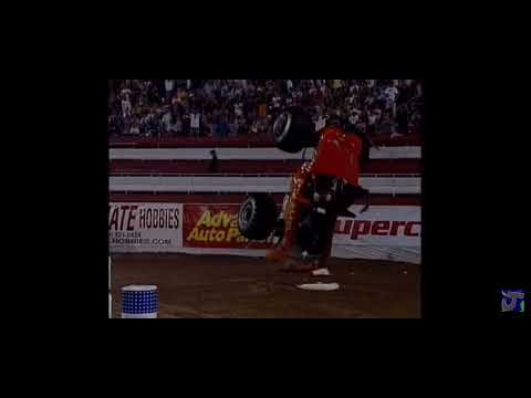 2004 Monster Jam World Finals 5 - El Toro Loco Racing Crash!