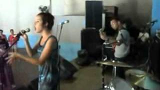 kittie witch hunt,never again -  no recreativo de trindade19-12-10.( banda therreo )