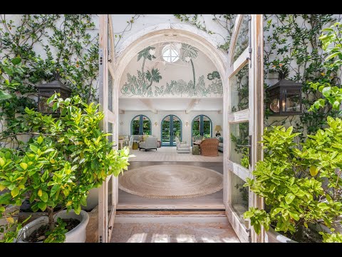 The Jills Zeder Group presents  3976 Little Ave, Miami, FL 33133, USA