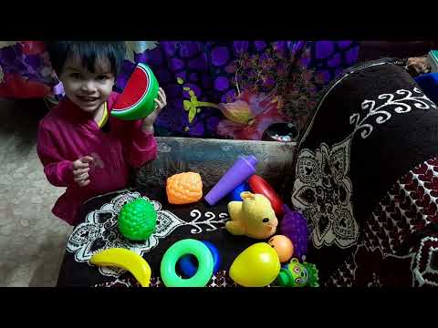 Insiya learning fruits name 😋