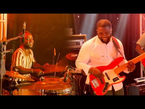 🔥HOT PENTECOSTAL PRAISE JAM WITH SANDY ASARE||EMMA ON BASS🎸||KOFI EMMA🥁||JAMES MIREKU🎹||ASARE MIX||