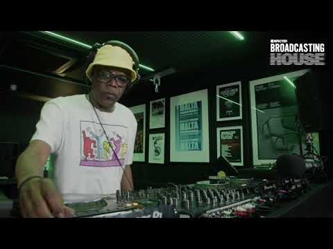 Jamie 3:26 (Episode #5, Live From The Basement) - Defected Broadcasting House Show