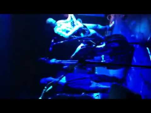 ★ Bessie & The Zinc Buckets ★