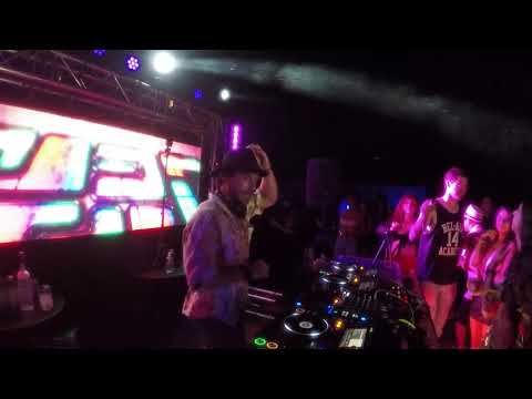 Lexlay live from Costa Rica