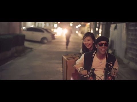 Pek & Poj Save the Date 17.11.13 by Moodshots