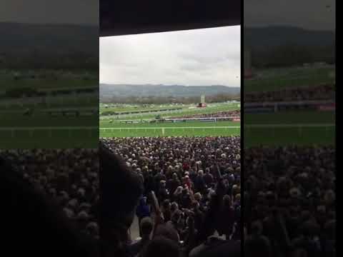 Yorkhill wins the JLT 2017