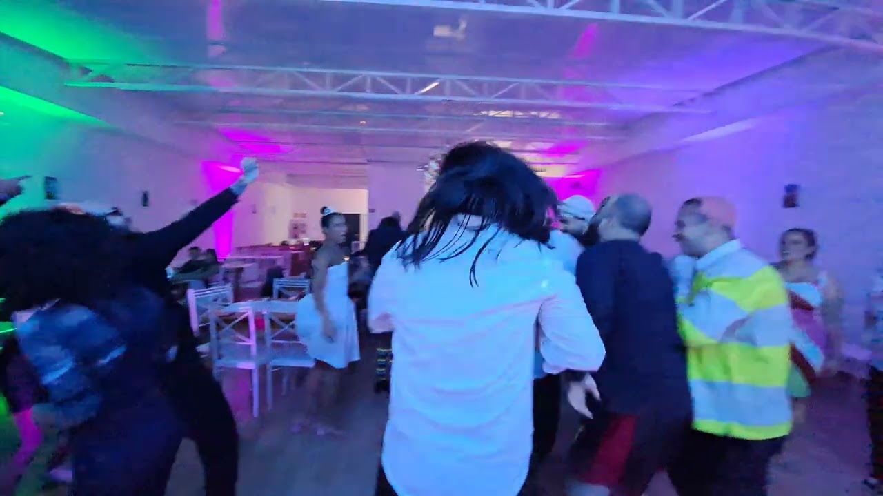 festa com Dj batata