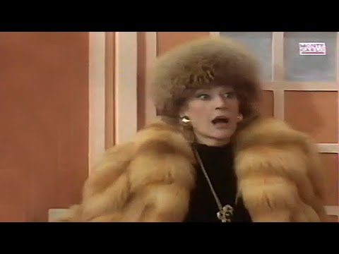 05 Femme en fourrure dans MAGUY