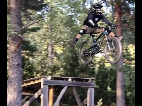 x-up to no-footer in Drammen bikepark Woodstock