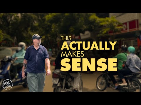 Why Crossing the Street in Vietnam ACTUALLY Makes Sense