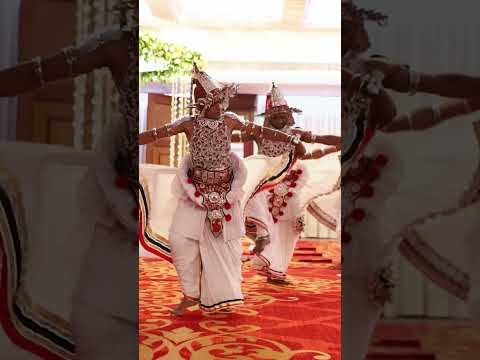 Kandyan Dance Sri Lanka කොහොමද  ඒ ගැම්ම #kandyan_dance #ves_natum  #traditional_srilanka