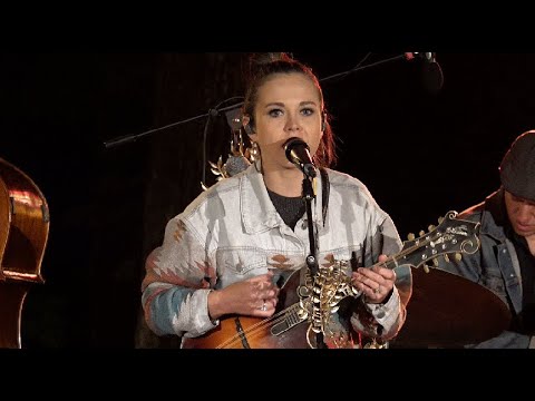 Sierra Hull "I Feel The Blues Moving In" 6/15/24 Billsville House Concerts Manchester, VT