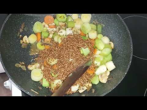 GEBRATENER BUCHWEIZEN MIT FREIZEIT / LENT-VEGAN