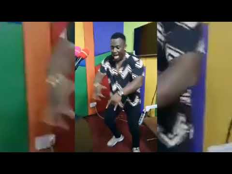 abeikusantana interviews coded4x4 live on Okayfm 101.7