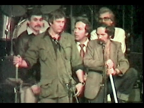 Kabaret Tey®  16 października 1981 roku.  Fragment finału przedstawienia   SZLABAN