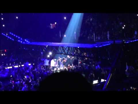 Justin Timberlake - Human Nature (Michael Jackson cover) live in Amsterdam 280414