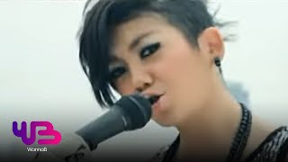 Nikki feat. Sheila  - Dasar Penipu (Official Music Video)