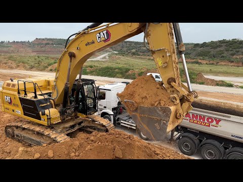Brand New Caterpillar 352 Excavator Loading Mercedes & MAN Lorries - Interkat SA - 4K