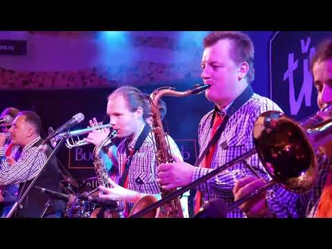 Třískáč - Třískáč - Vůně motorů (live, křest CD)