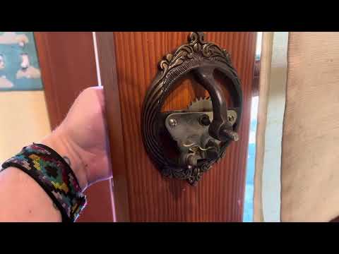 Deramin's Mechanical Doorbell