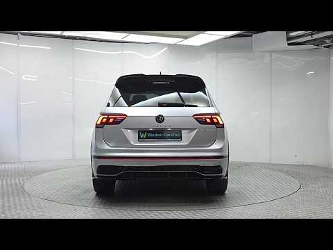 Volkswagen Tiguan R-Line Black Edition TSi eHybrid - Image 2