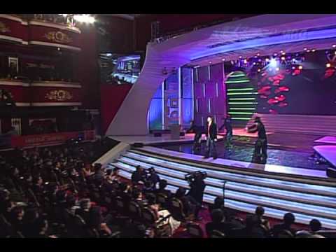 Rain 041205 3rd Korea Film Awards Rain Perform Its Raining+I Do