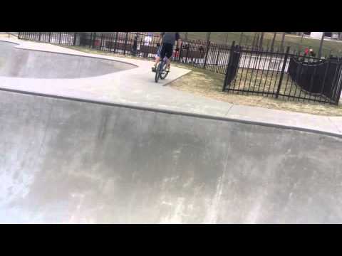 BMXLCCA #1 Luke jumps deep