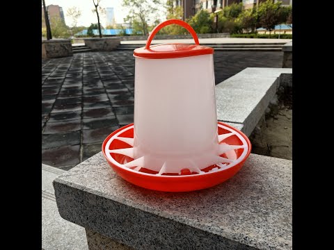 Chicken feeder waterer drinker