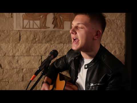 DENZI - Zostań tu ze mną (AKUSTYCZNIE) OFICJALNE VIDEO