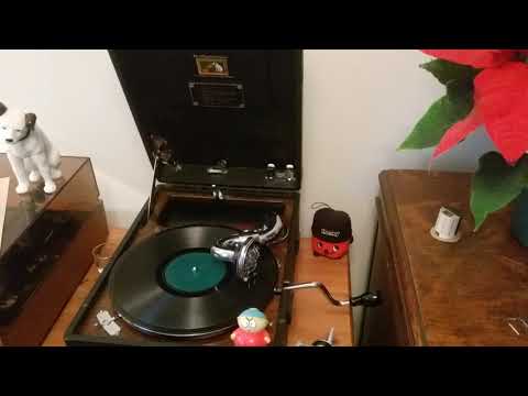 Mr Olly Oakley - Darktown Dandies - Zonophone 78rpm - HMV 102D Gramophone