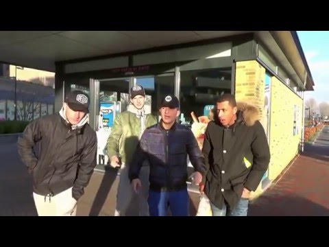 RENNEN DOOR VOETBALWESTRIJDEN! - Armoowasright Fan