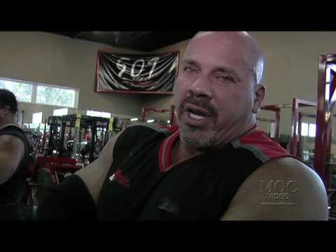 Stan Efferding and Ryan Kennelly 2010 Bench Training Fixed