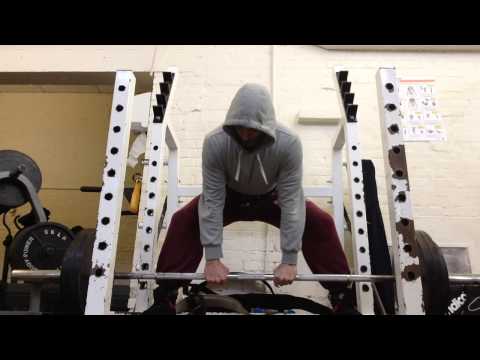 137.5kg 1st ever Sumo Deadlift. Ill be doing more of these.