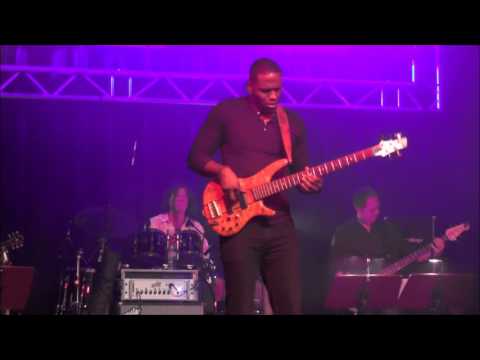 Julian Vaughn w/ Marcus Anderson at 5. Augsburg Smooth Jazz Festival (2014)