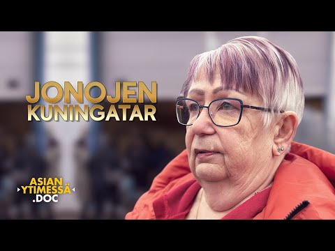 Leipäjonoa luotsaava Sinikka on katsonut kurjuutta silmästä silmään 1990-luvulta lähtien