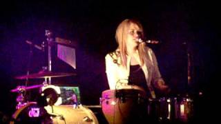 love is marching-barlowgirl