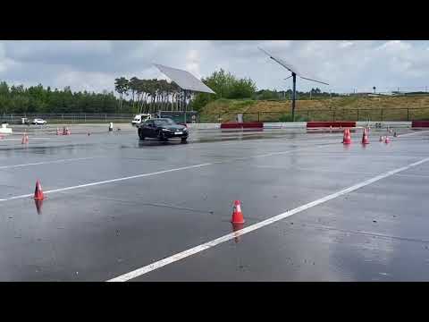 Stock Toyota Gt86 drift (wet skidpad)
