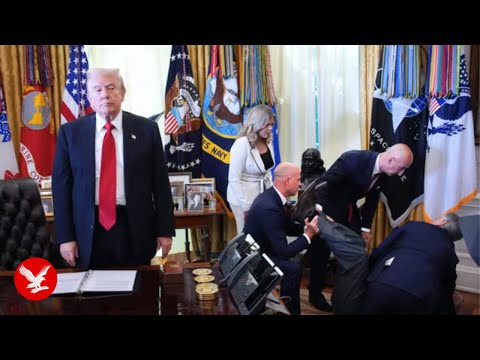Man faints in Oval Office as Trump unveils drug price update